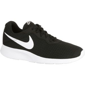 Nike Women’s Tanjun Sneakers